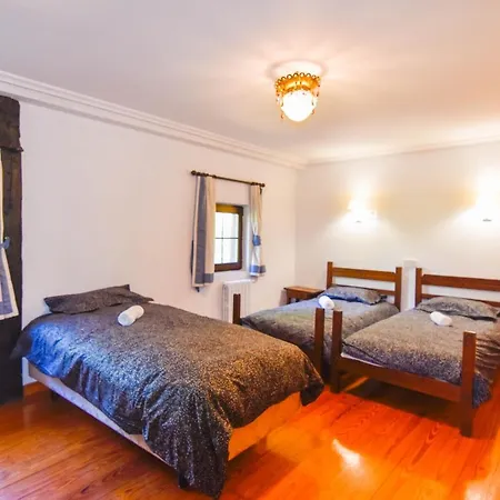 Holiday home Casona Con Gran Jardin
