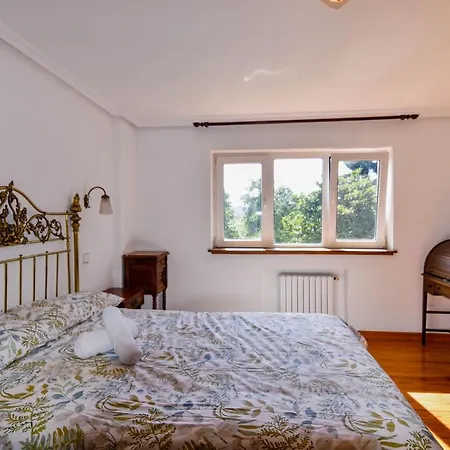 Holiday home Casona Con Gran Jardin *