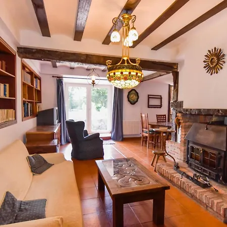 Casona Con Gran Jardin * Camargo