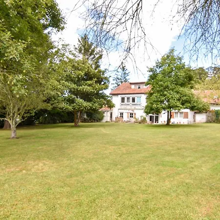 Casona Con Gran Jardin * Camargo